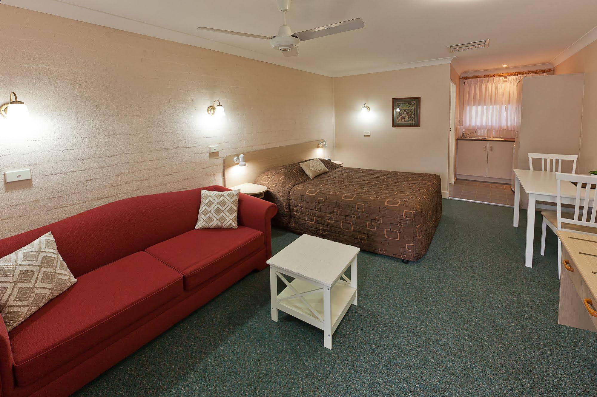 Abraham Lincoln Motel タムワース エクステリア 写真