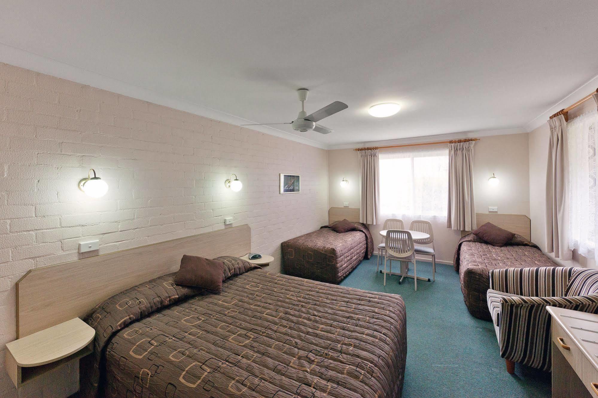 Abraham Lincoln Motel タムワース エクステリア 写真