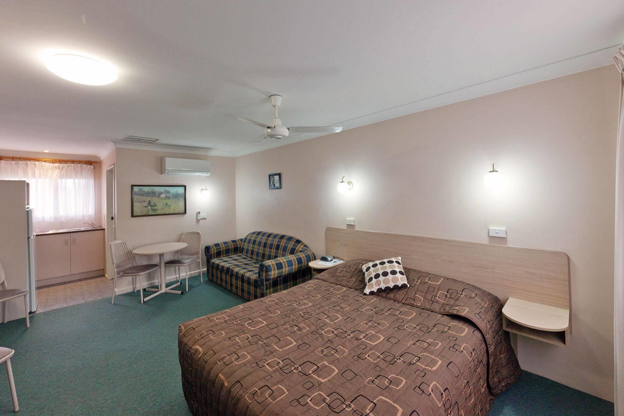 Abraham Lincoln Motel タムワース エクステリア 写真